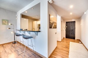 Interior - Chic Designer Apartment with Sea Views, Wi-Fi and Air Conditioning (Marbella)