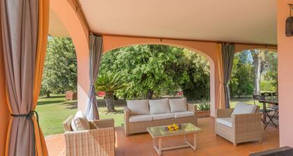 Villa "Tenuta Vallegaia" with sea view, private pool and Wi-Fi