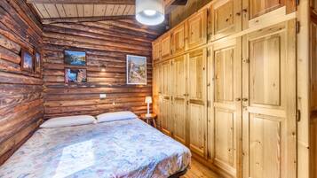 6 camere, Wi-Fi gratuito, lenzuola