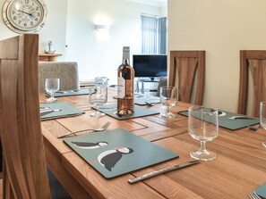 Dining - Seacliff has the most wonderful sea views. (Shanklin)