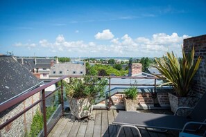 Beach/ocean view - Logis Saint Léonard (Honfleur)