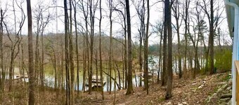 Lake house on Lake Lanier