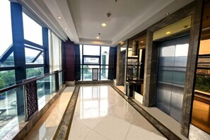 Exterior - Bihai Hotel (Gao County)