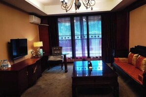Unclassified image, 5 of 49, button - Bihai Hotel (Gao County)