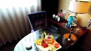 星評価なしの画像、2 / 96、ボタン
