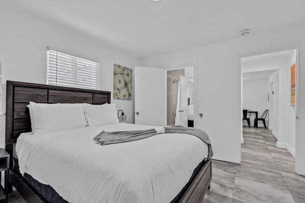 Desk, iron/ironing board, travel crib, WiFi - Charming 2 BR Walking Distance to Ocean - Unit 2 (Hollywood)