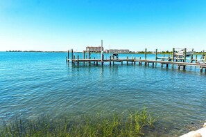 Hårtork och handdukar