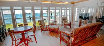 Speight House, Soundfront House in Historical Beaufort, NC!