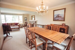 Interior - Spacious Downtown home with lots of amenities!!  (Port Dover)
