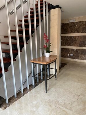 Traditional Room | Exterior