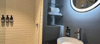 Amae21 Lofts