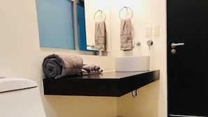 คอนโดสำหรับครอบครัว | ห้องน้ำ | ฝักบัว