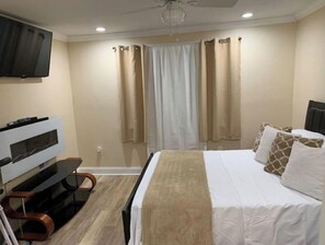 Coffres-forts dans les chambres, fer et planche à repasser, Wi-Fi