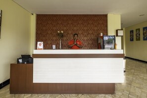 Lobby - OYO 2947 Cluster Harris Home Stay and Kos (Cimahi)