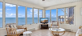 Juniper Presents: Lakefront Getaway and Outdoor Living Redefined