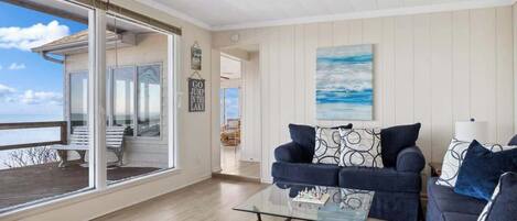 Smart TV, chimenea, reproductor de DVD y impresora