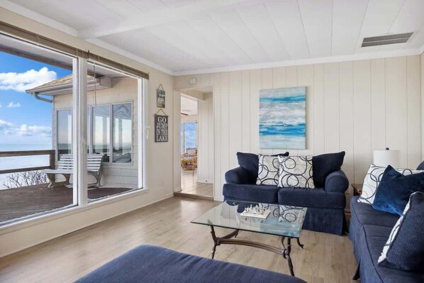 Téléviseur connecté, foyer, lecteur de DVD, imprimante