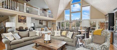 TV connectée, cheminée, espaces bureaux