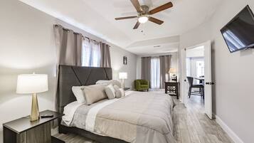 3 bedrooms, desk, free WiFi, bed sheets