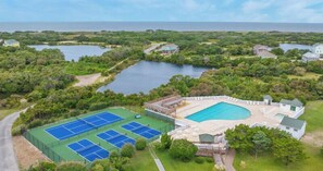 Sports court - Oceanside Dog Friendly Home w/ Hot Tub, Community Pool and Tennis/Pickleball (Avon)