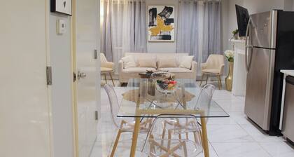 ★ Private 1 bdrm w/ backyard access ★ In-unit W/D