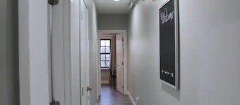 ★ 2 BEDROOM / 1 BATH TRENDY Apt ★ Downtown Albany