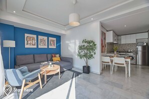 Club Apartment | Private kitchen