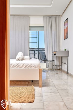 Royal-Apartment | Hochwertige Bettwaren, Select-Comfort-Betten, Bügeleisen/Bügelbrett