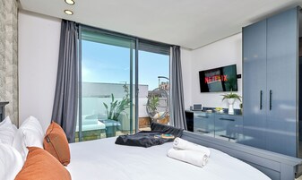 Superior Penthouse | 1 bedroom, premium bedding, Select Comfort beds, iron/ironing board