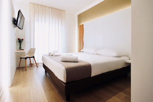 Standard-Doppelzimmer | Hochwertige Bettwaren, Daunenbettdecken, schallisolierte Zimmer