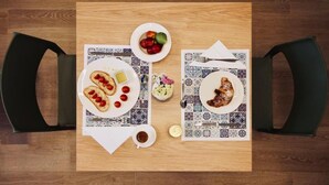 تناول الطعام