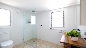 Shower, towels