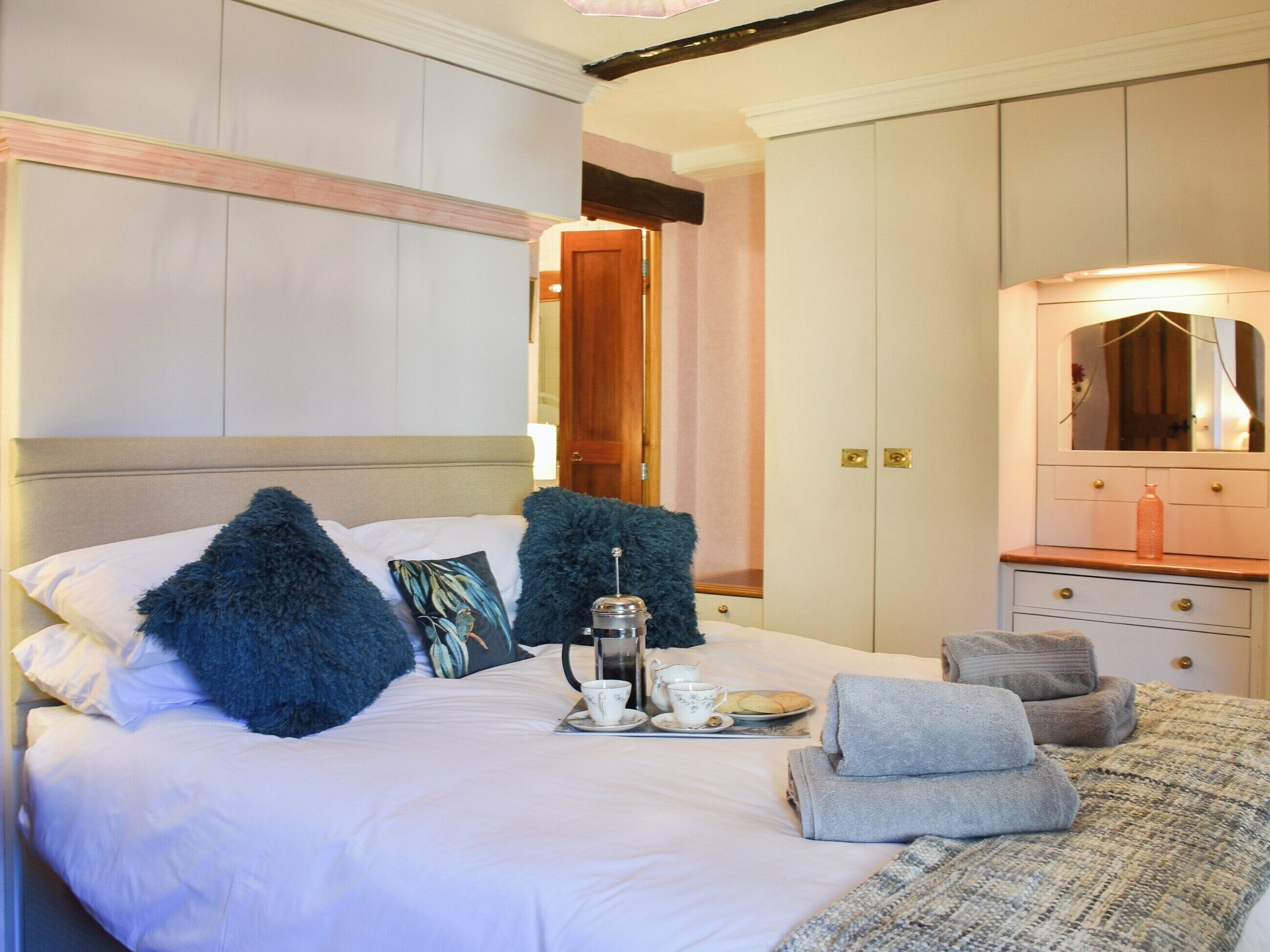 3 Schlafzimmer, kostenloses WLAN, Bettwäsche