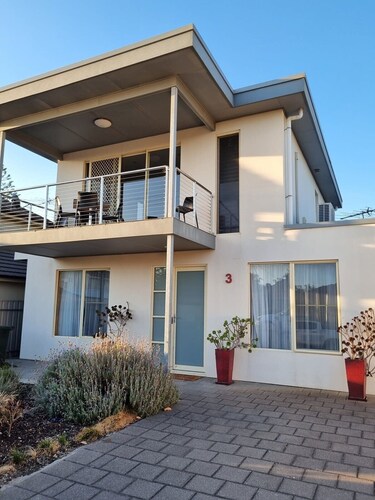 Sandrift by the beach