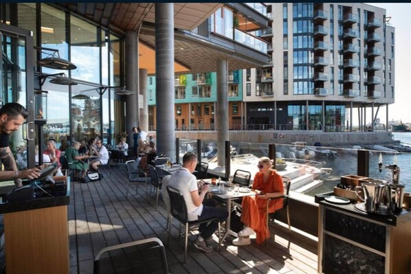 아파트 | 야외 식당