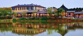 Huaqitang Rural Life Hostel