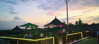 Huaqitang Rural Life Hostel
