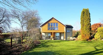Dove Lodge in Painswick