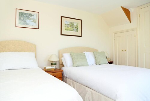 Dove Lodge in Painswick