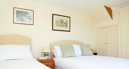 Dove Lodge in Painswick