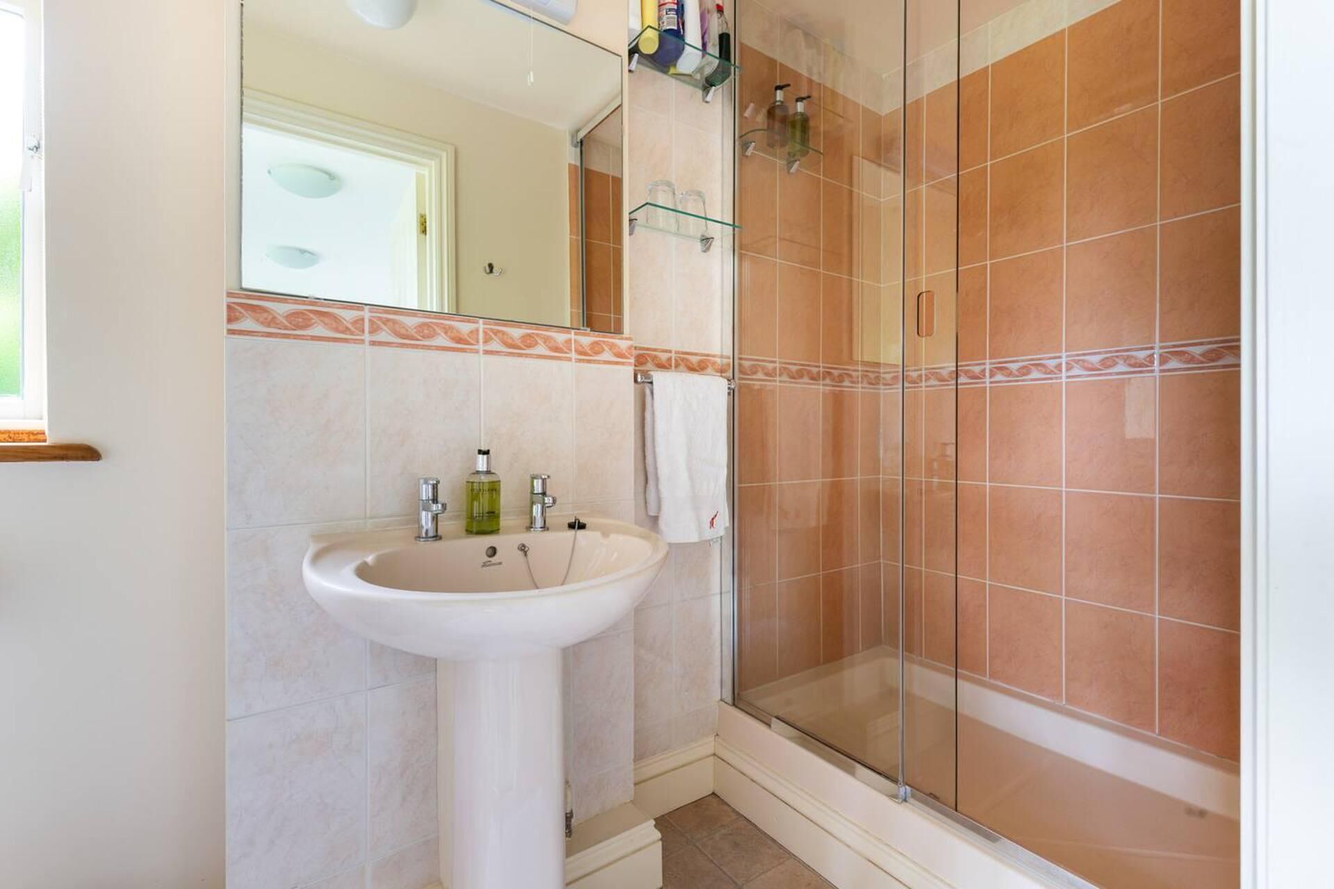 House | Bathroom | Shower, free toiletries, towels