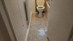 Apartment | Bathroom | Combined shower/tub, deep soaking tub, towels - Luxury Bedroom In a Shared Flat (London)
