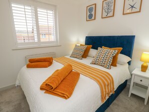 2 bedrooms, individually decorated, individually furnished, free WiFi
