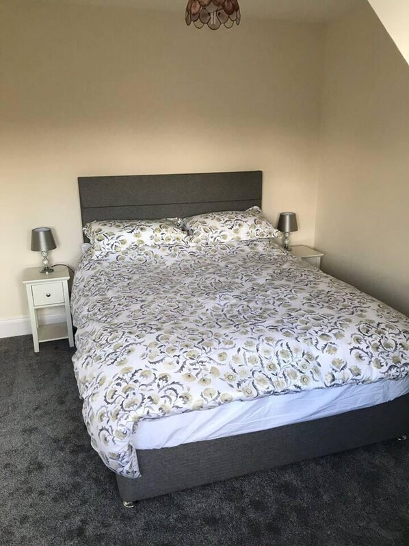 House | 1 bedroom, free WiFi, bed sheets