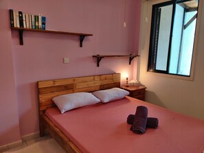 1 bedroom, iron/ironing board, free WiFi, bed sheets - Lovely 1-bed Palm Garden House in Perivolialarnaka (Pervolia)
