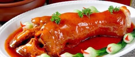 Thức ăn và đồ uống