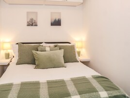 1 habitación, decoración personalizada y muebles diferentes 