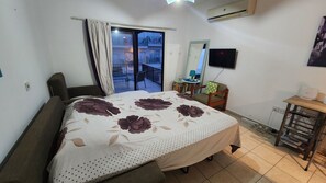 开间 | 熨斗/熨衣板、免费 WiFi、床单