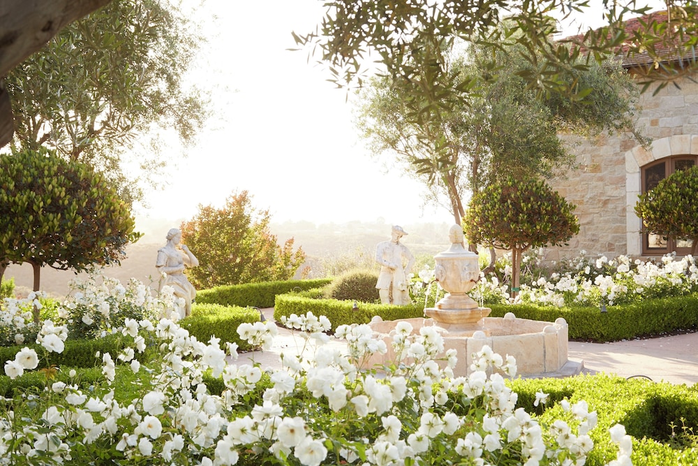 Cal-a-Vie Health Spa by null