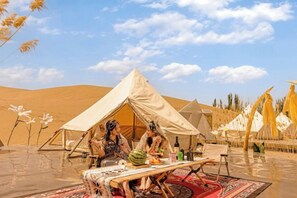 Unclassified image, 4 of 35, button - Dunhuang Dreammaker Windy Desert Wild Luxury Star Watching Camp (Dunhuang)